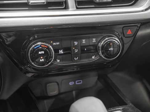 Used 2025 Chevrolet Trax ACTIV w/ Driver Confidence Package image 22