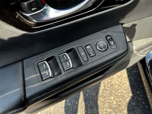 Used 2023 Honda CR-V EX-L image 13