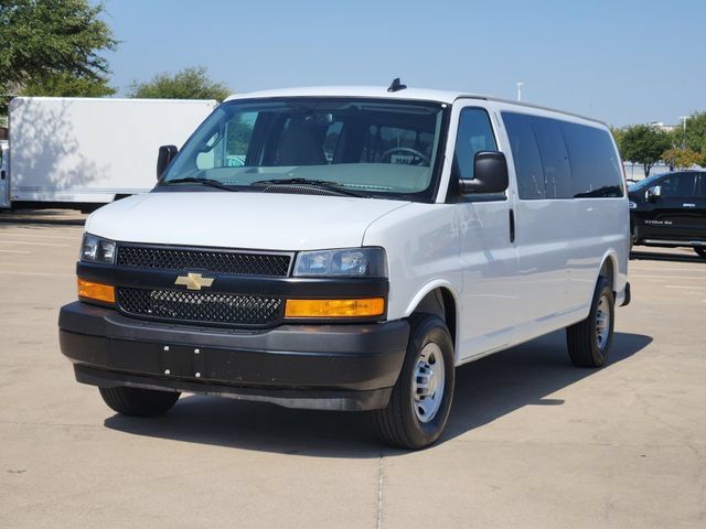 Used 2025 Chevrolet Express 3500 LS RWD image 10