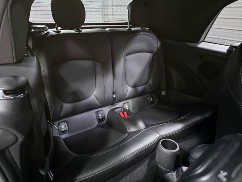 Used 2020 MINI Cooper S image 17