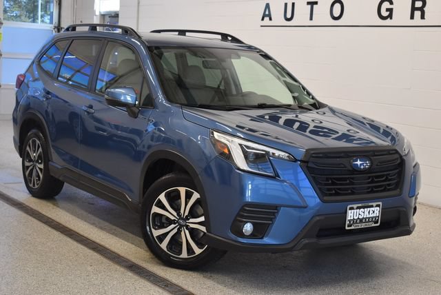 Used 2022 Subaru Forester Limited AWD/4WD image 1