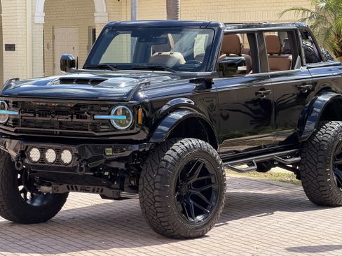 Used 2025 Ford Bronco Outer Banks AWD/4WD image 42