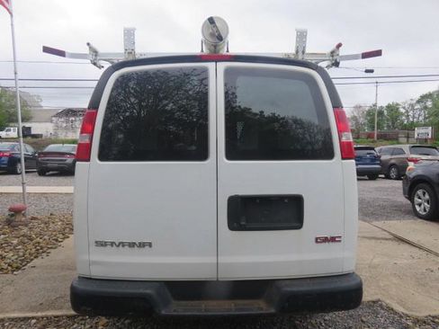 Used 2017 GMC Savana 3500 RWD image 7