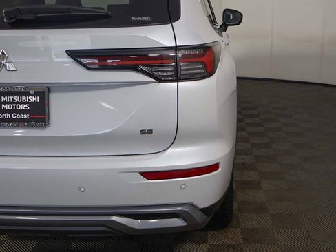New 2026 Mitsubishi Outlander SE image 18