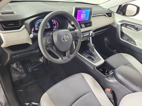 Used 2023 Toyota RAV4 XLE w/ Convenience Package FWD image 18
