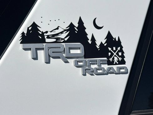 Used 2023 Toyota 4Runner TRD Off-Road AWD/4WD image 28
