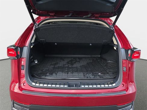 Used 2018 Lexus NX 300h AWD image 14