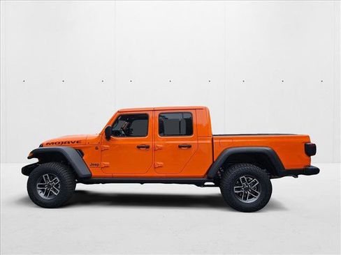 New 2025 Jeep Gladiator Mojave w/ Convenience Group image 5
