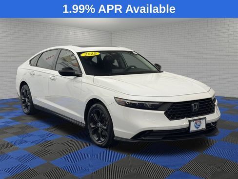 Certified 2025 Honda Accord SE image 1
