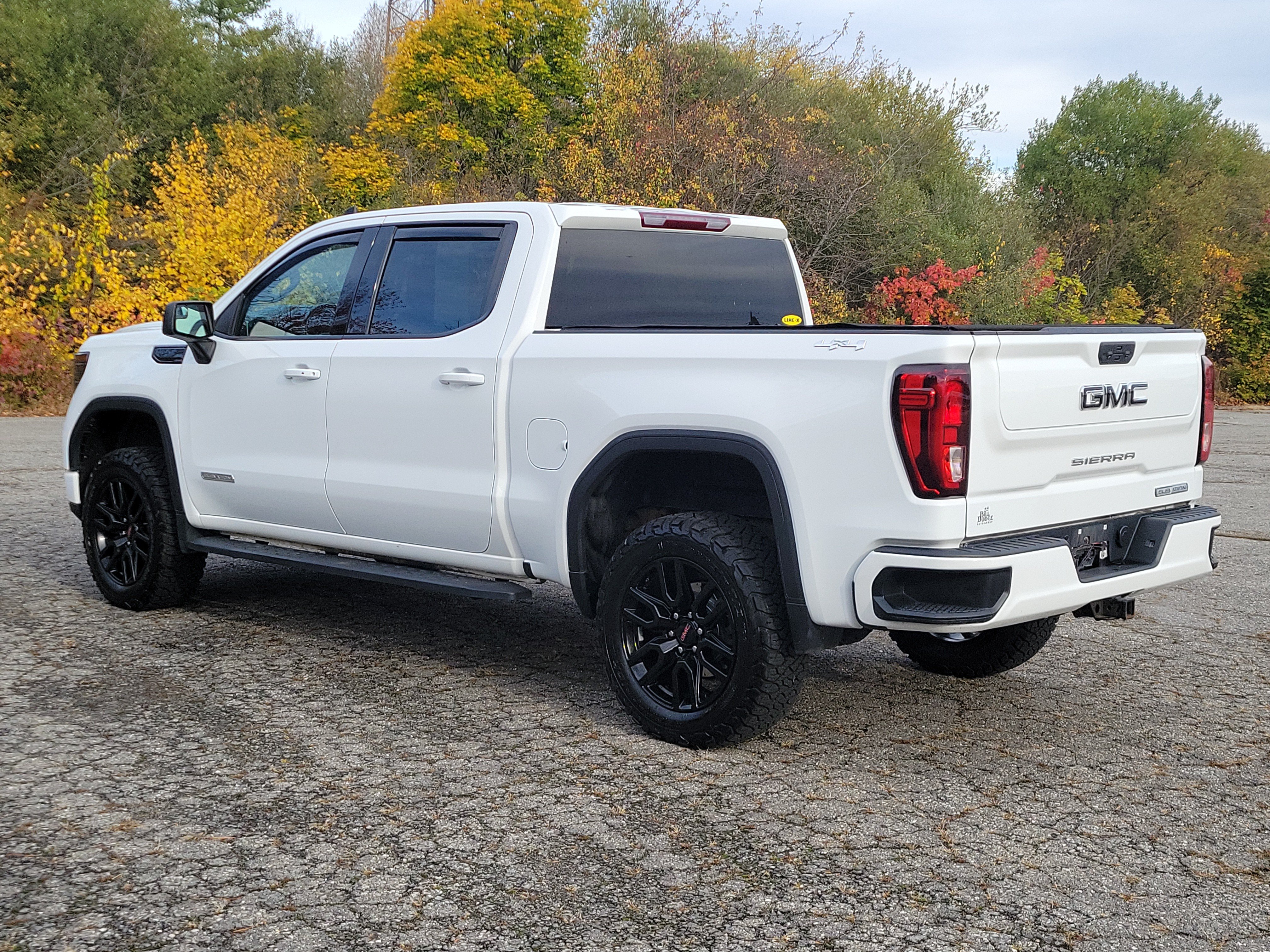 Used 2022 GMC Sierra 1500 Elevation AWD/4WD image 7