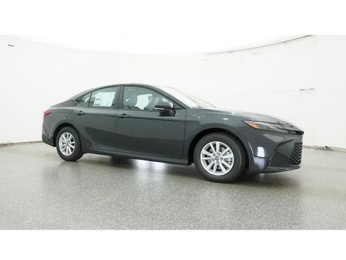 New 2026 Toyota Camry LE image 28