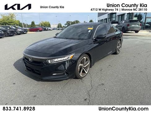 Used 2018 Honda Accord Sport image 1
