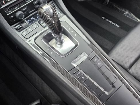 Used 2016 Porsche Cayman RWD image 17