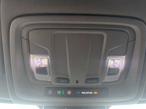 Used 2022 Chevrolet Silverado 1500 Custom image 20