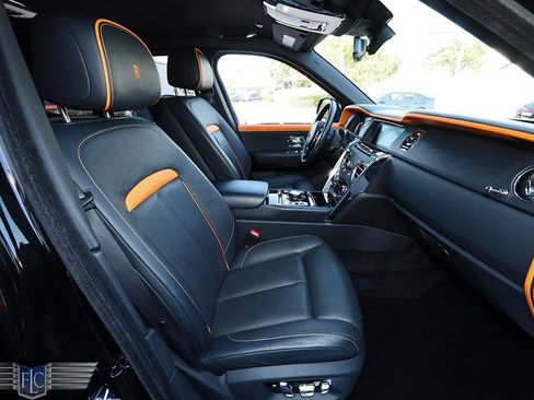 Used 2022 Rolls-Royce Cullinan AWD/4WD image 13