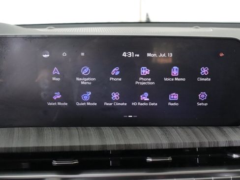 Used 2024 Kia Telluride EX w/ EX Captain's Chair Package AWD/4WD image 13