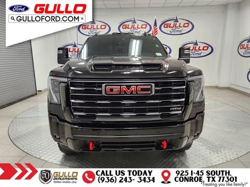 Used 2025 GMC Sierra 2500 AT4 w/ AT4 Premium Plus Package image 2