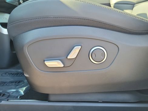 New 2026 Hyundai Ioniq 9 SEL image 21