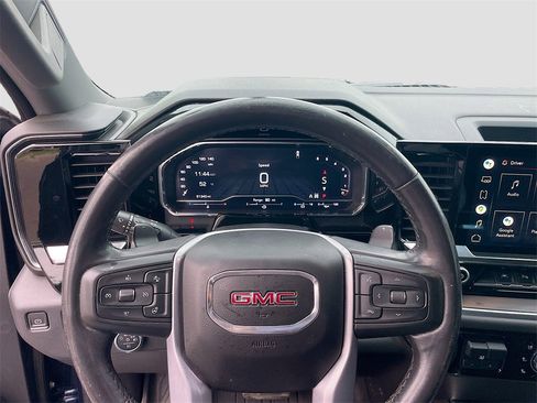 Used 2022 GMC Sierra 1500 SLT image 14