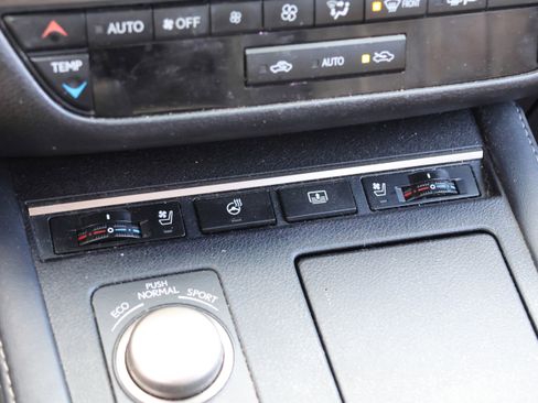 Used 2017 Lexus ES 350 image 29