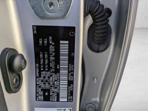 Used 2023 Toyota 4Runner TRD Off-Road image 15