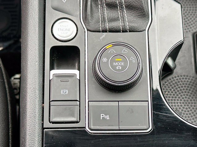 Used 2023 Volkswagen Atlas SE w/ Panoramic Sunroof Package AWD/4WD image 33
