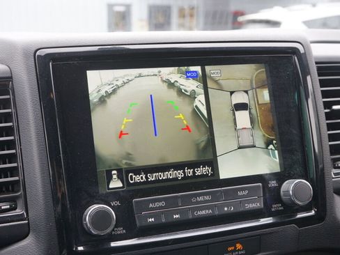 Used 2023 Nissan Frontier PRO-4X w/ Pro Convenience Package image 16