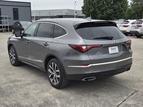 Used 2024 Acura MDX FWD w/ Technology Package image 3