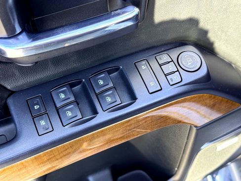 Used 2017 Chevrolet Silverado 1500 LTZ w/ Texas Edition image 14