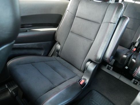 Used 2025 Dodge Durango GT AWD/4WD image 12