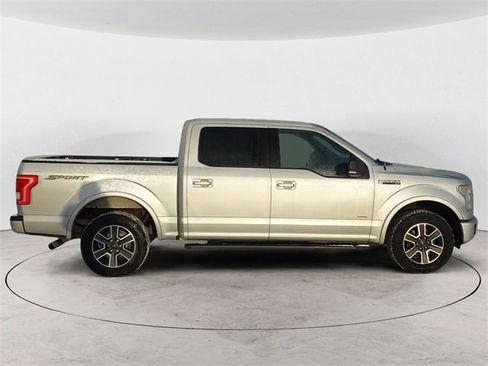 Used 2015 Ford F150 XLT w/ Equipment Group 302A Luxury image 6