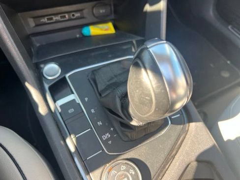 Used 2019 Volkswagen Tiguan SEL Premium AWD/4WD image 13