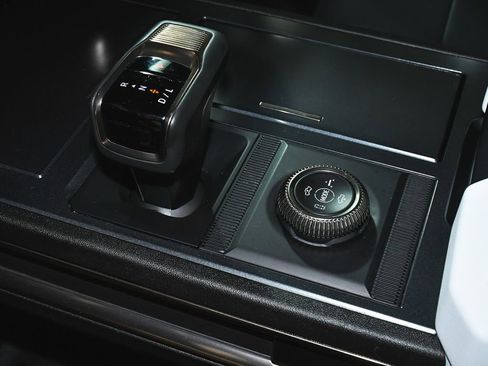 Used 2024 GMC Hummer EV 3X image 39