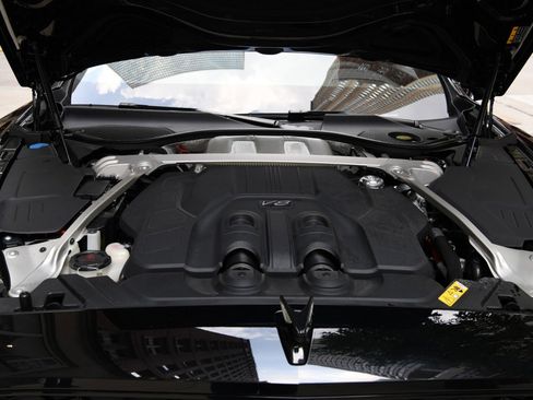 New 2025 Bentley Flying Spur Plug-In Hybrid image 30