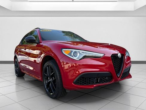 Used 2021 Alfa Romeo Stelvio Ti w/ Nero Edizione AWD/4WD image 7