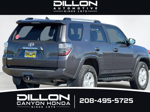 Used 2021 Toyota 4Runner SR5 Premium w/ Moonroof Package AWD/4WD image 34