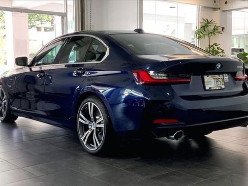 Used 2023 BMW 330e w/ Premium Package image 10