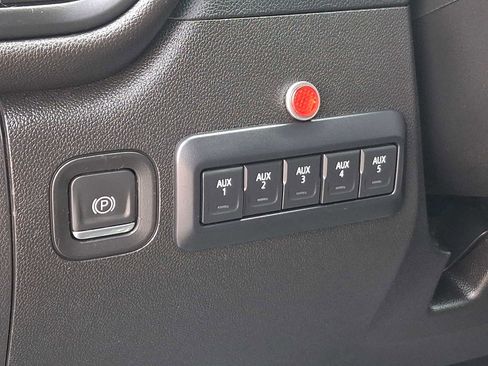 Used 2024 GMC Sierra 3500 Pro w/ Convenience Package AWD/4WD image 28