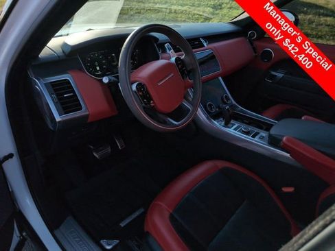 Used 2022 Land Rover Range Rover Sport HST image 12