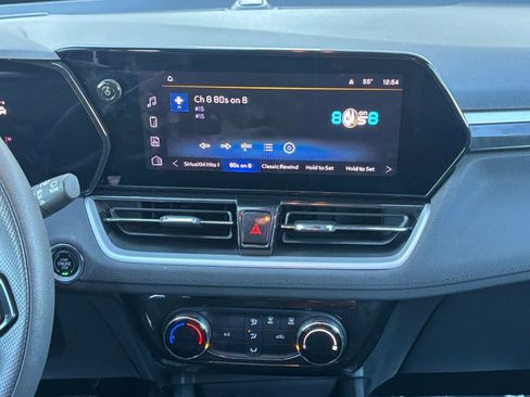 Used 2025 Chevrolet TrailBlazer LT image 18