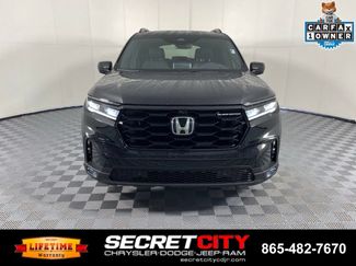 Used 2025 Honda Pilot Black Edition video 2