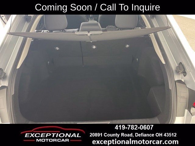 Used 2025 Toyota Prius LE FWD image 43