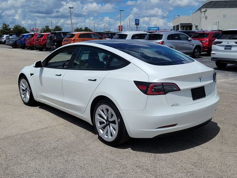 Used 2023 Tesla Model 3 Standard Range RWD image 2