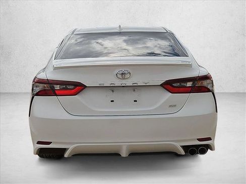 Used 2022 Toyota Camry SE w/ Carpet Mat Package (TMS) FWD image 7