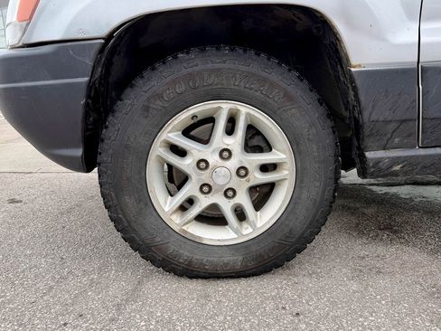 Used 2004 Jeep Grand Cherokee Laredo w/ Convenience Group image 21