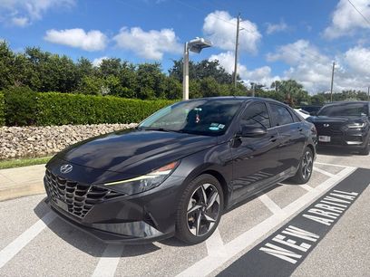 Used 2021 Hyundai Elantra SEL w/ Convenience + Premium Package