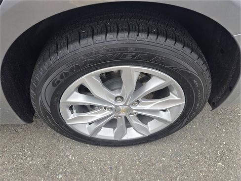 Used 2023 Chevrolet Malibu LT FWD image 12
