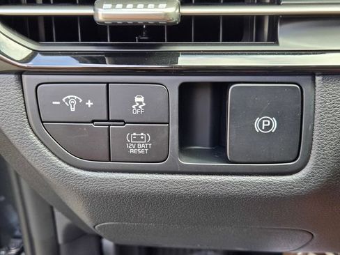 New 2026 Kia Sportage LX FWD image 14