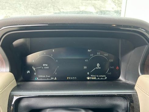 Used 2022 Lincoln Nautilus Reserve w/ Equipment Group 202A image 2