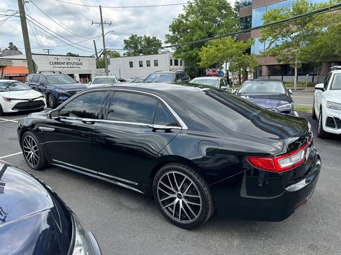 Used 2017 Lincoln Continental Select w/ Climate Package FWD image 11
